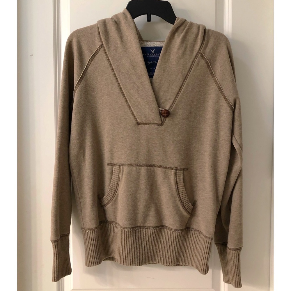 Pullover Hoodie • American Eagle